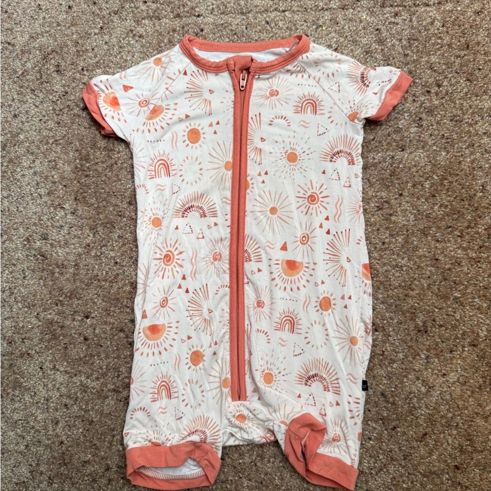 The Sleepy Sloth “Rustic Rays” Bamboo Romper – 18–24 Months – EUC